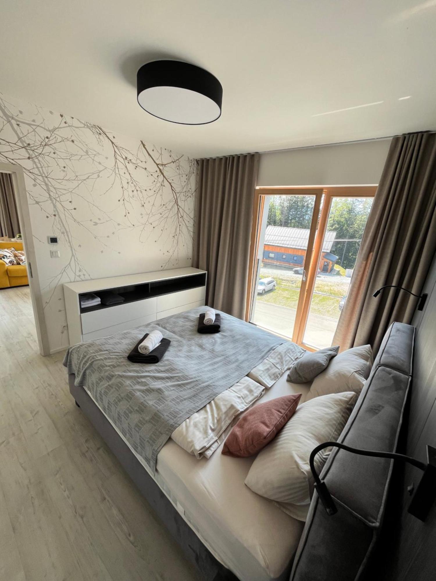 Hillside Y34 *